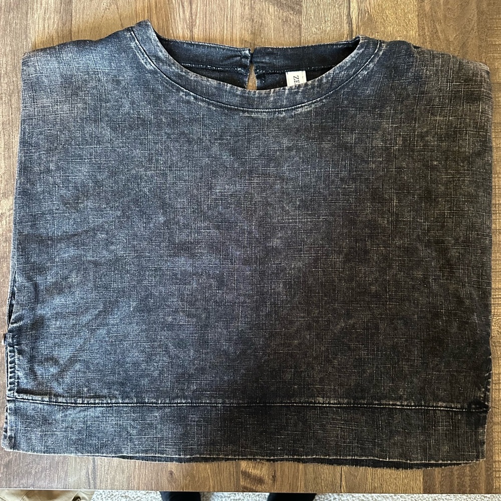 Zenana Outfitters Charcoal Top
